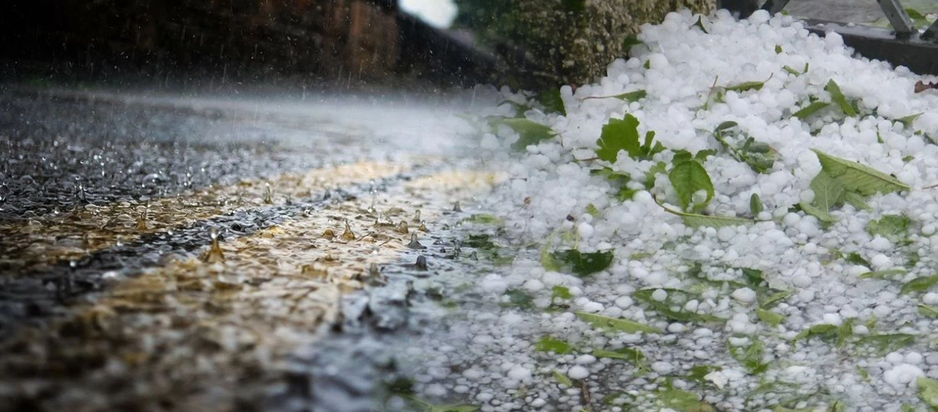 Ηράκλειο: Έριξε χαλάζι σε μέγεθος καρυδιού - Δείτε εικόνες (φωτο)